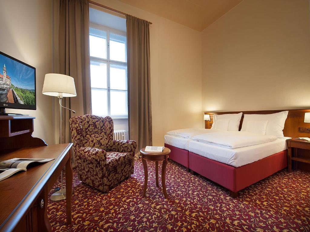Ea Zamecky Hotel Hrubá Skála Quarto foto